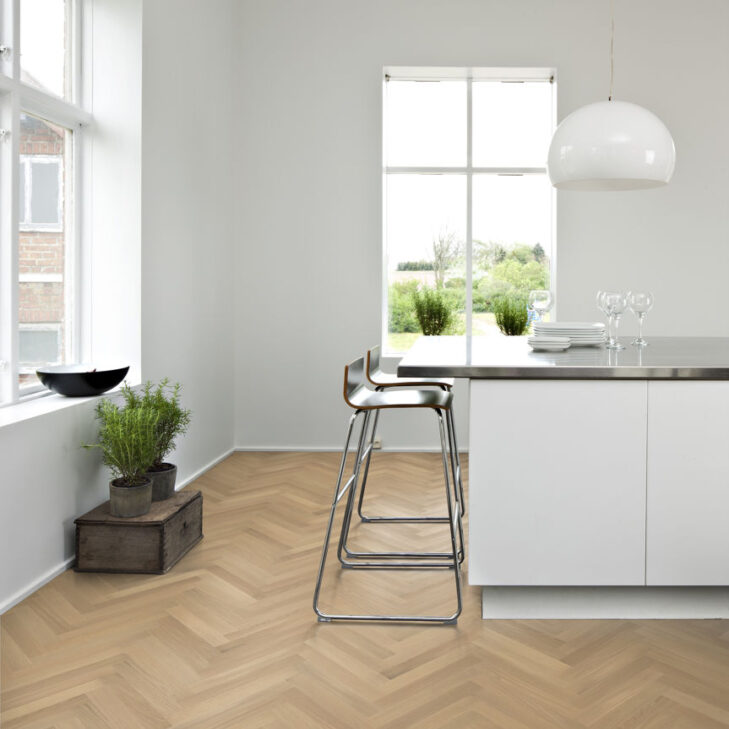 Ąžuolas Herringbone Rustic